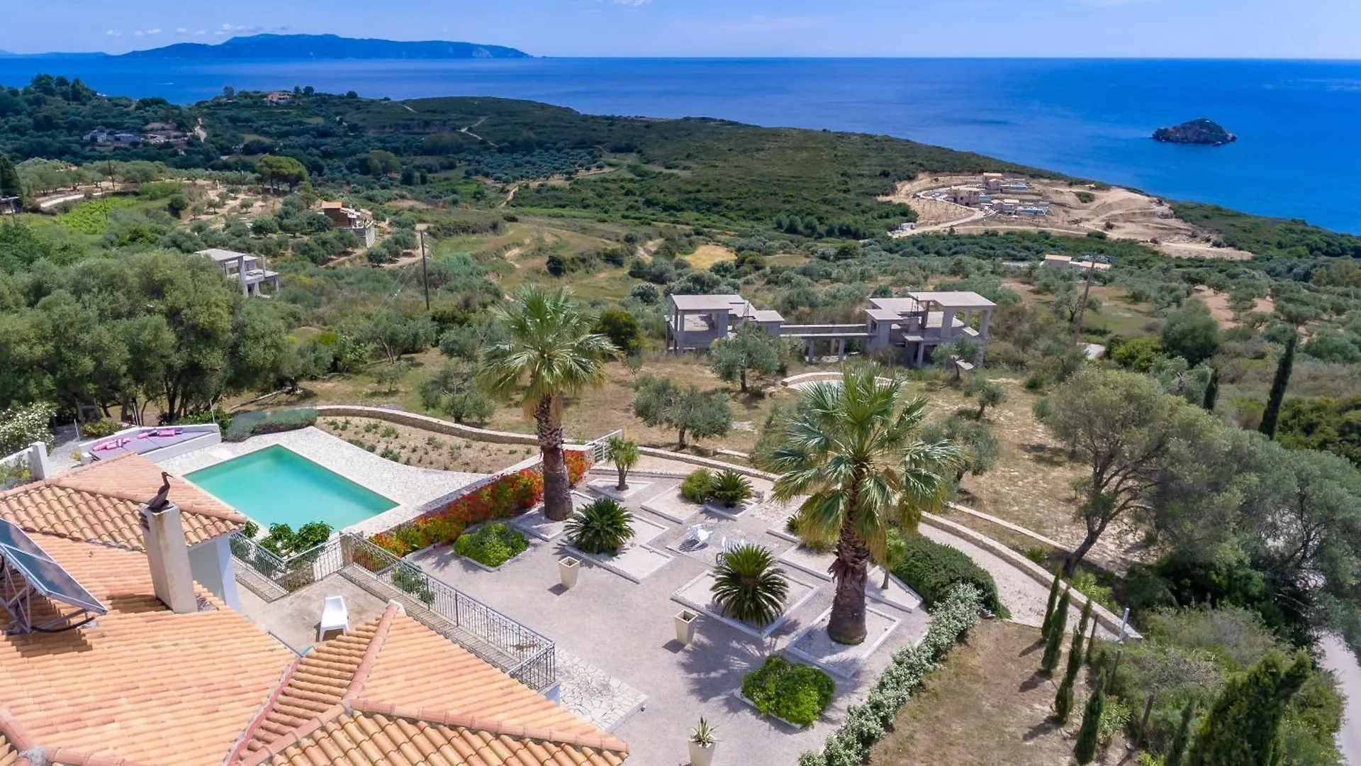 Bel Air Villa With Pool By Jj Hospitality Spartia