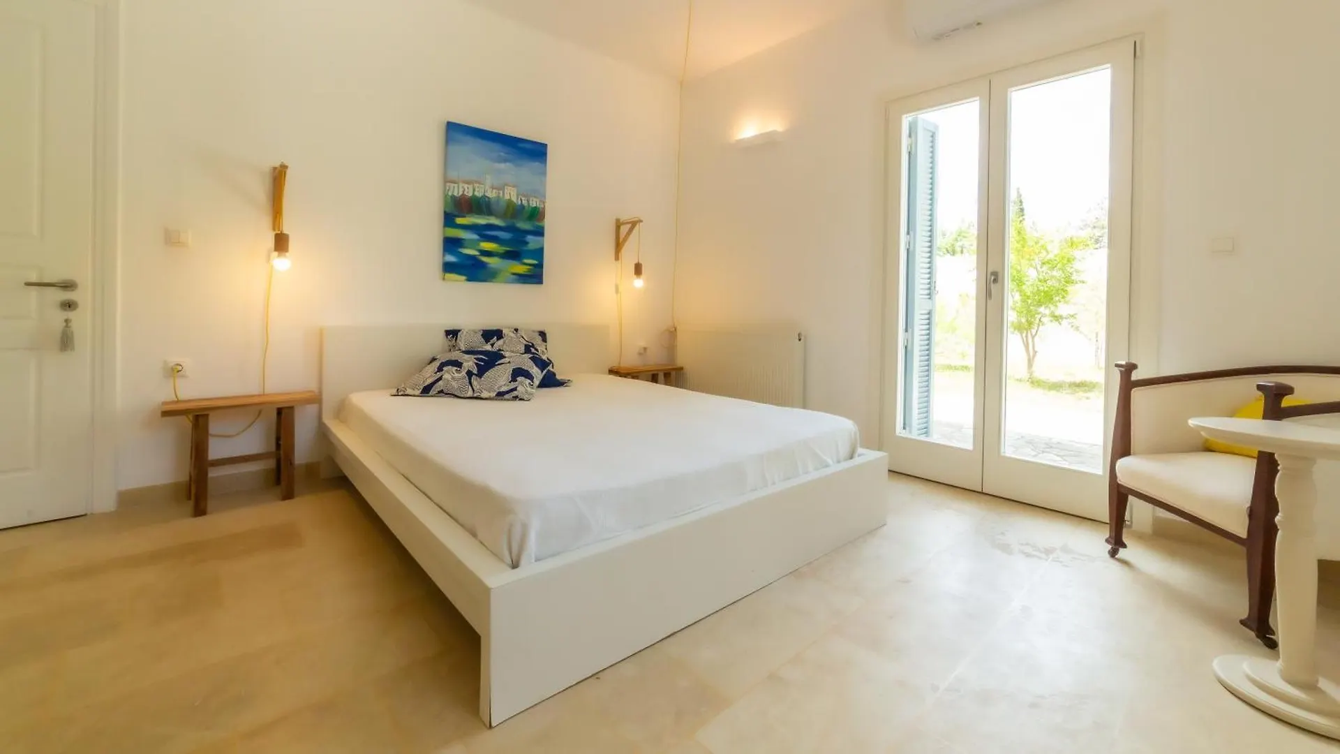 Bel Air Villa With Pool By Jj Hospitality Spartia