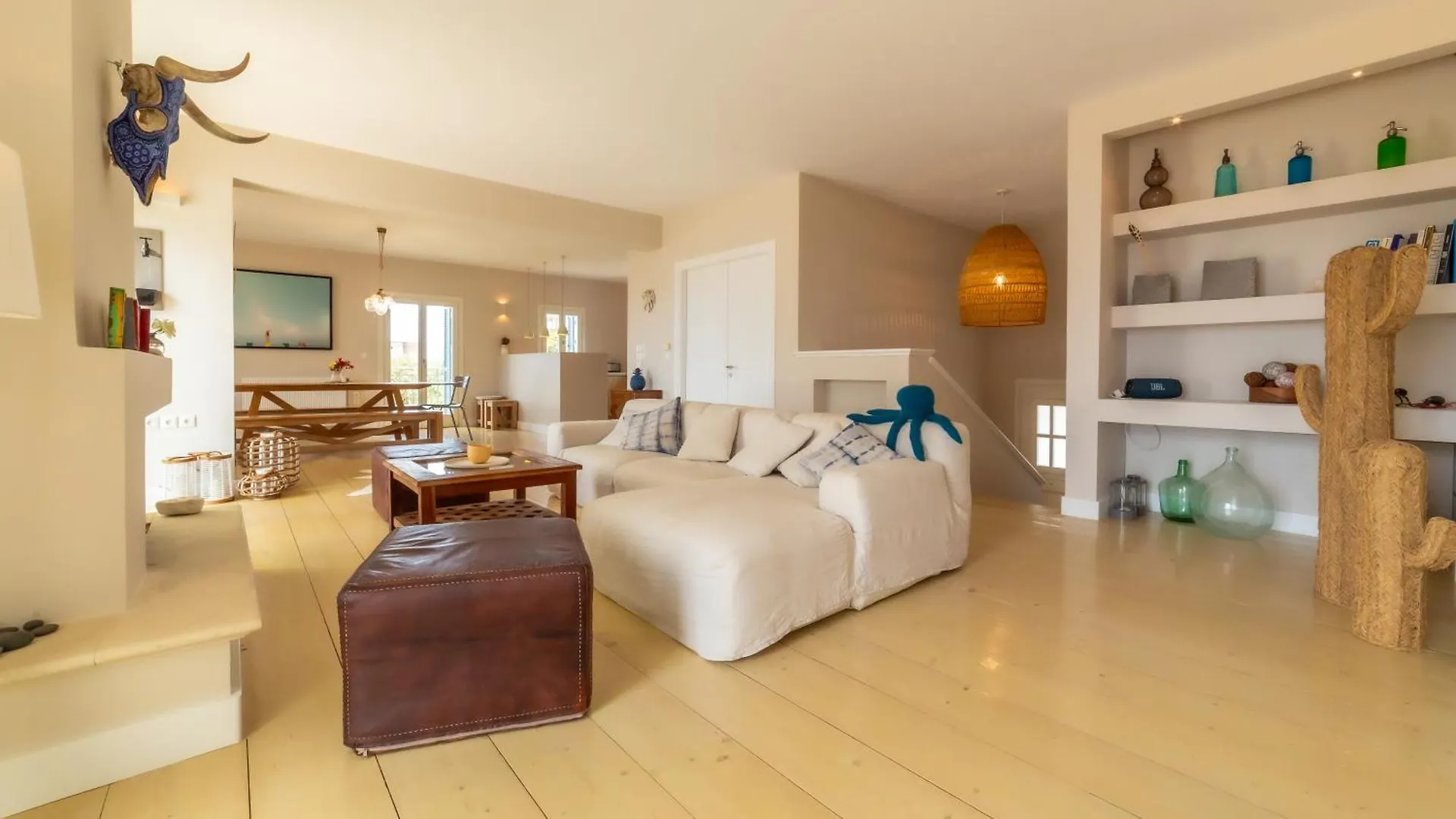 Bel Air Villa With Pool By Jj Hospitality Spartia